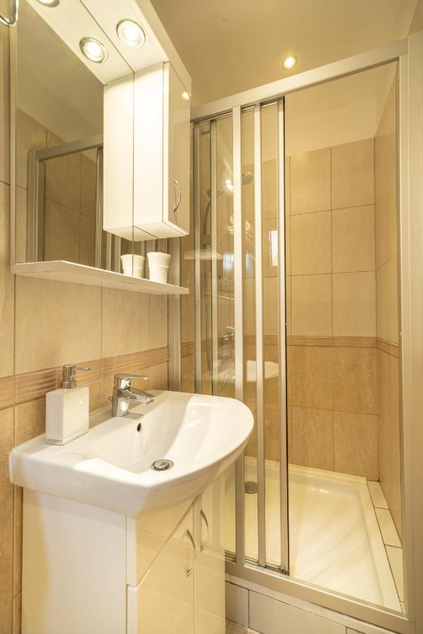 Corona Villa เฮวิซ ภายนอก รูปภาพ