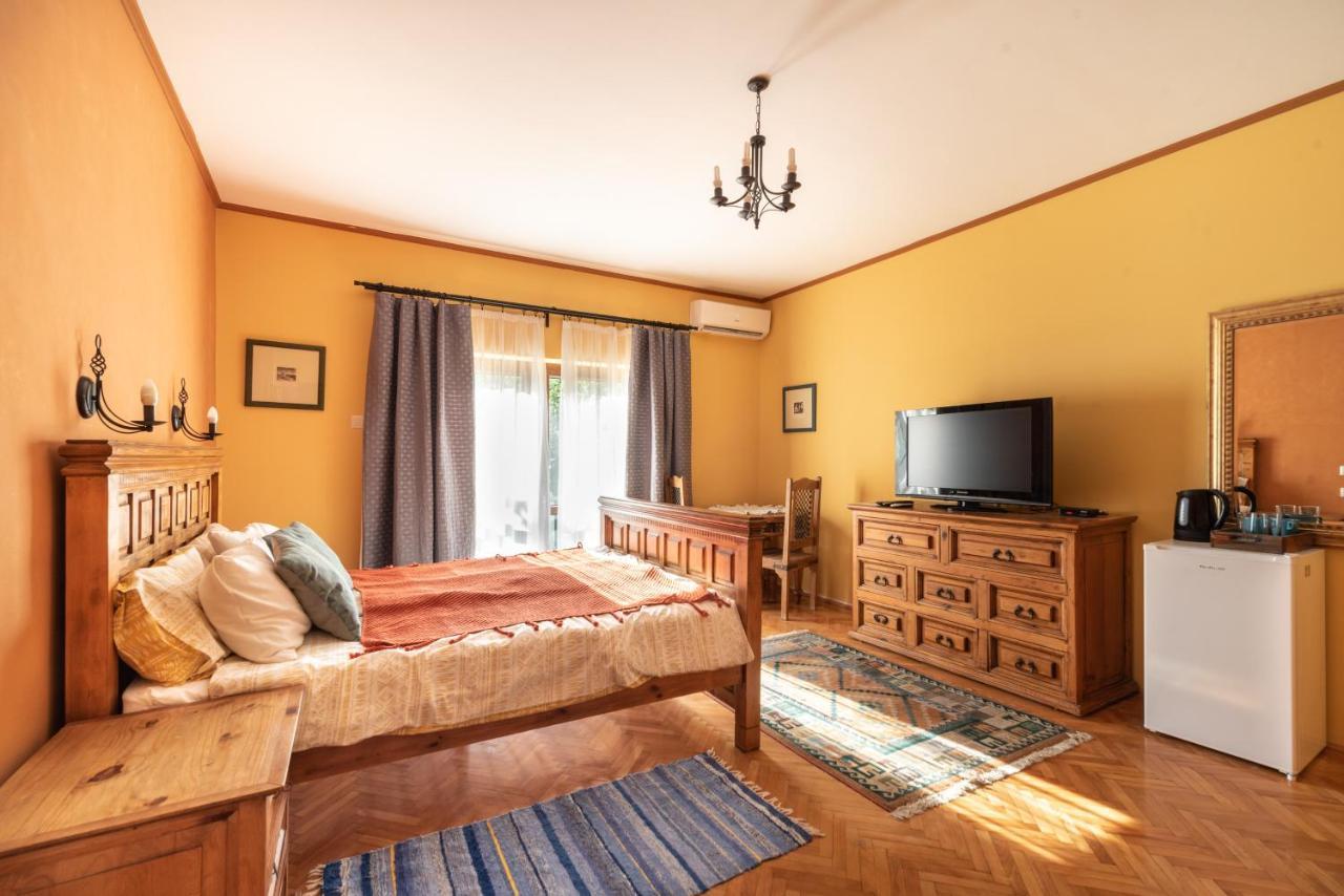 Corona Villa เฮวิซ ภายนอก รูปภาพ
